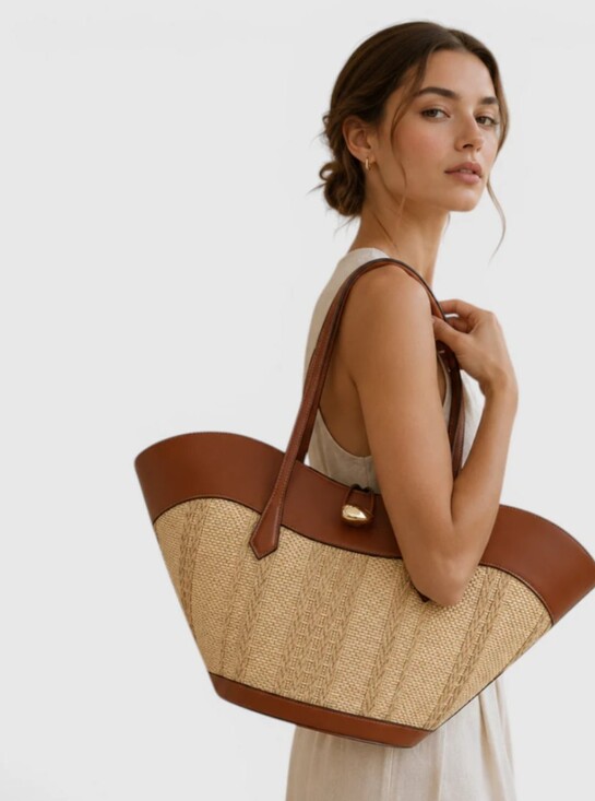 Cheval Firenze Handbags - EUC Cheval Firenze Woven Raffia And Leather Tote Bag